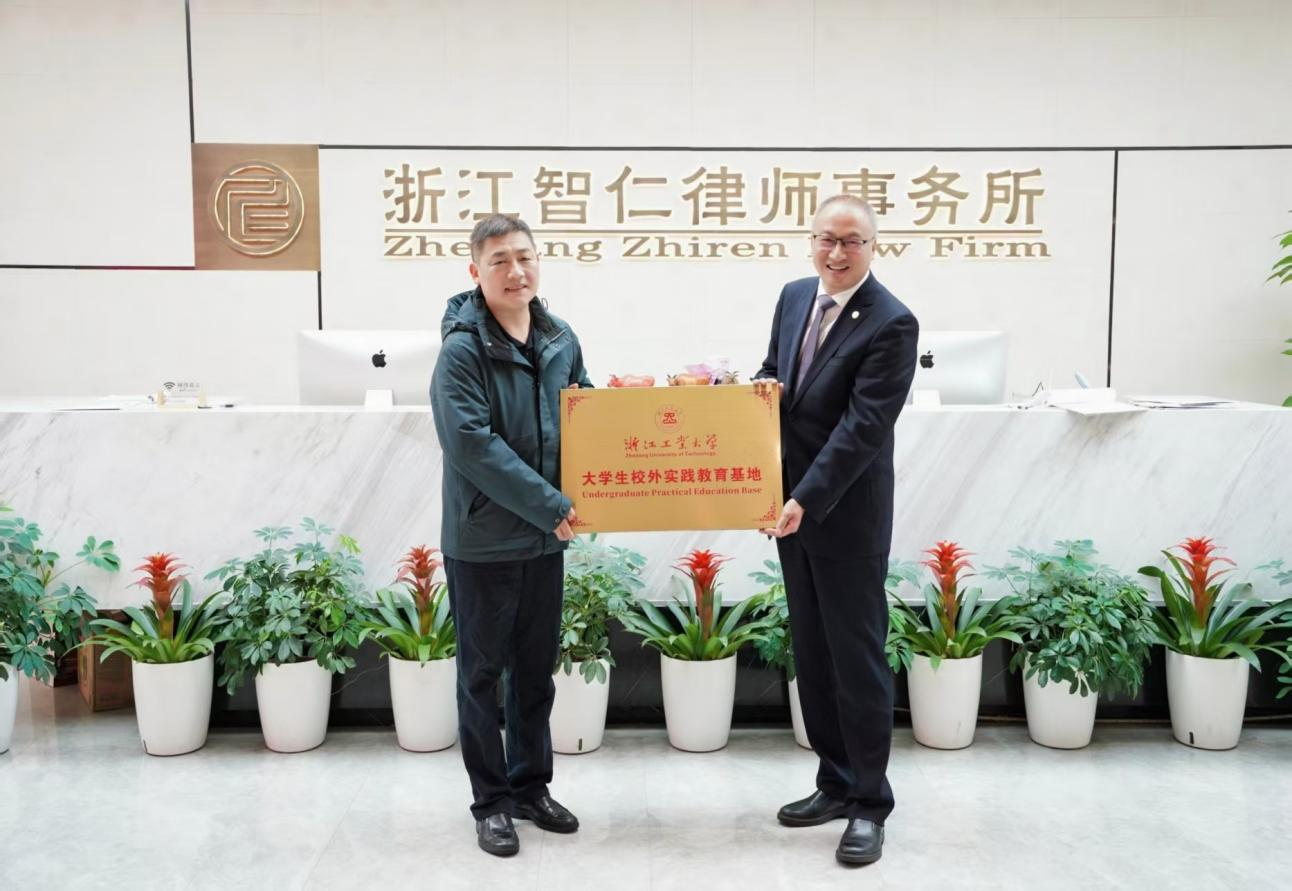 1763617579671024833.png 图片2.png