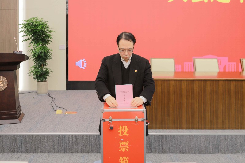 1765757684125000429.jpg 1765757684125000429.jpg